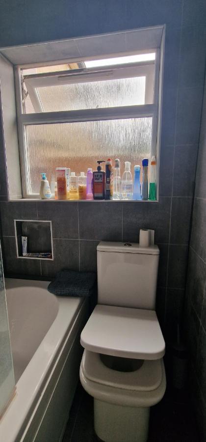Ritzs Place Bed & Breakfast Northolt (Greater London)