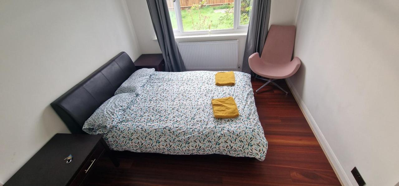 Bed & Breakfast Ritzs Place Northolt (Greater London)