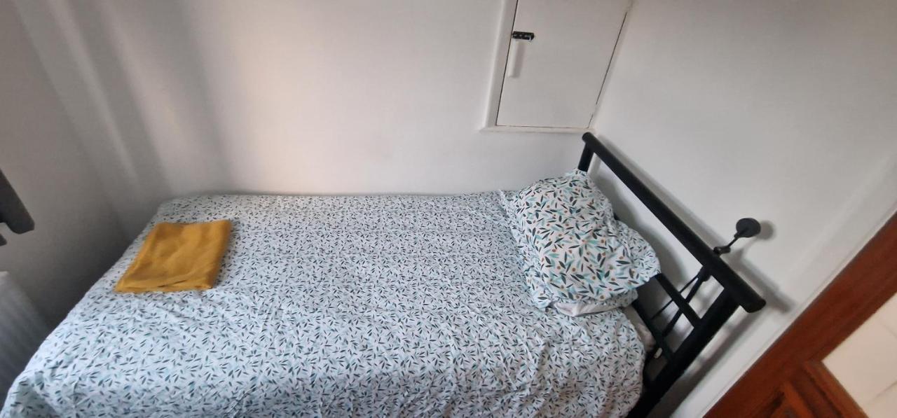 Bed & Breakfast Ritzs Place Northolt (Greater London)